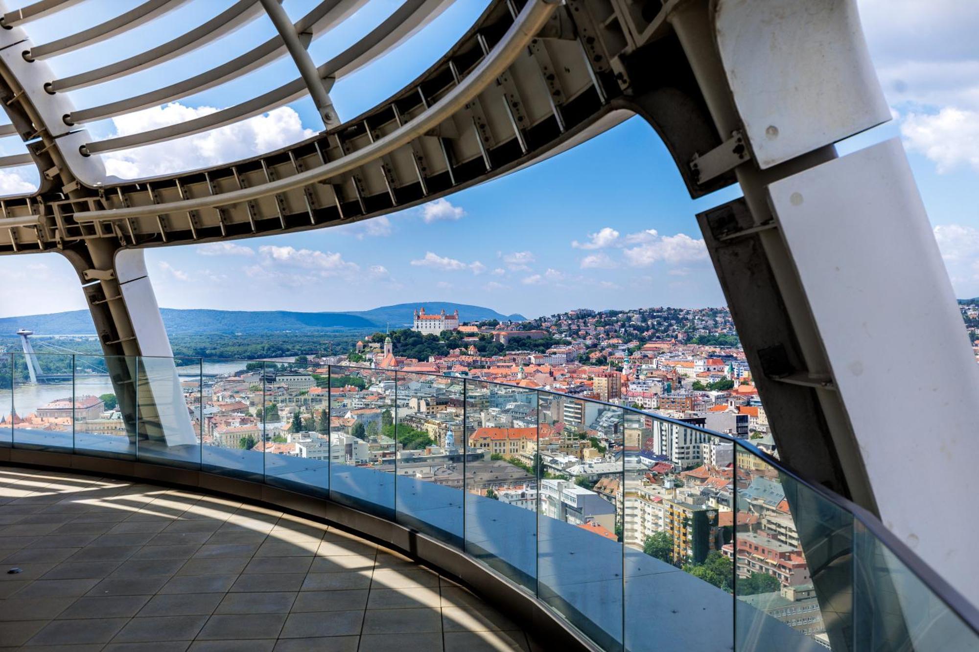 Sky Park 1 - Luxurious #Instaworthy Apartment In Downtown City Center With Included Parking, Best Address In Town Bratislava Ngoại thất bức ảnh